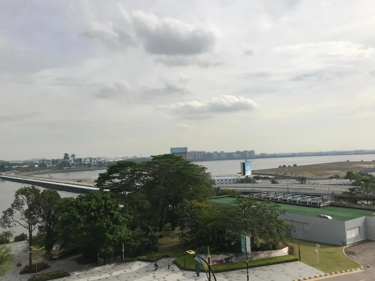 Lägenhet R&F Princess Cove Luxury Home Stay 3Bed 2Bath Johor Bahru